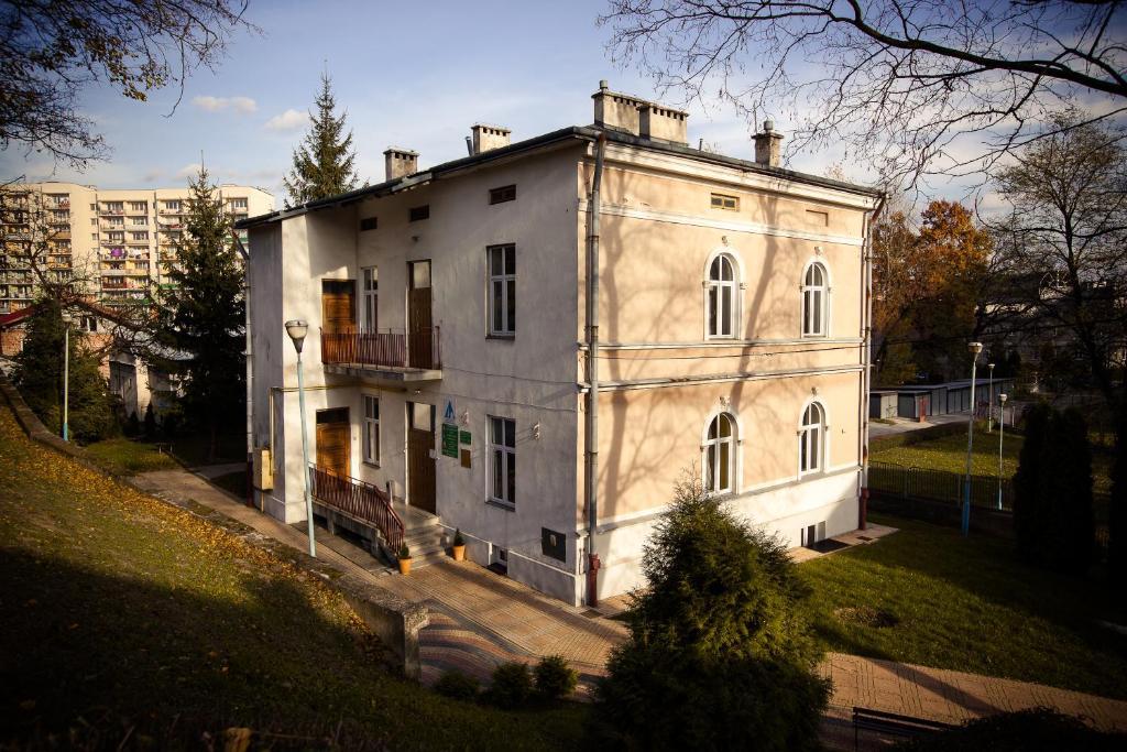 Schronisko Mlodziezowe Ptsm Matecznik Hostel Przemysl Exterior photo