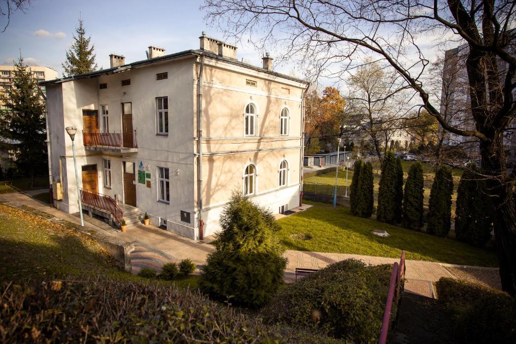 Schronisko Mlodziezowe Ptsm Matecznik Hostel Przemysl Exterior photo