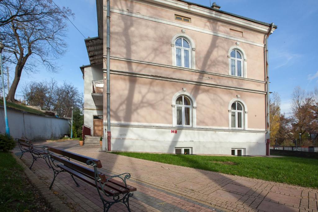 Schronisko Mlodziezowe Ptsm Matecznik Hostel Przemysl Exterior photo